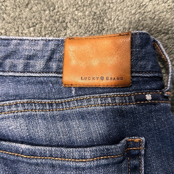 Lucky Brand Jeans 👖 - Picture 3 of 5